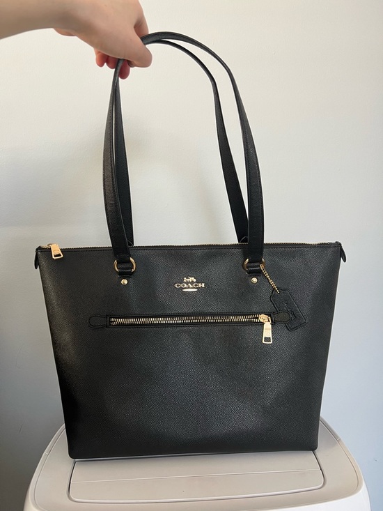 Coach Handbags - Coach Black Leather Zip-Front Tote with Gold Hardware